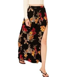 Patrons of Peace Black Floral Maxi Skirt S